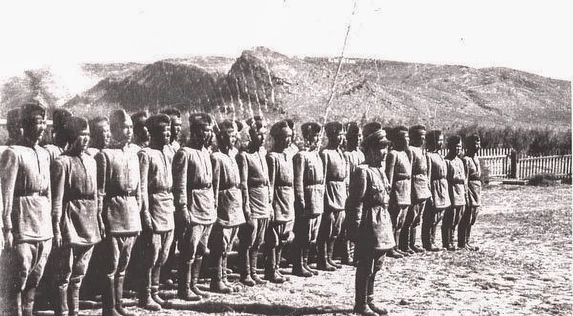 Поклон героям