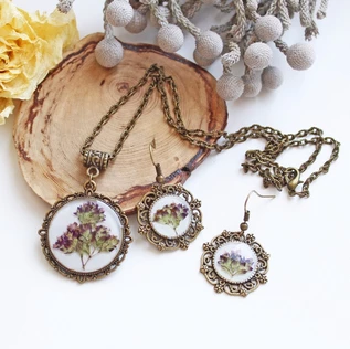 Серьги и кулон с эпоксидной смолой 800-1500 р./1,5 ч. 14+