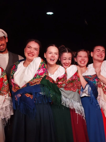 Спектакль «Вот такая она разная... Любовь!»